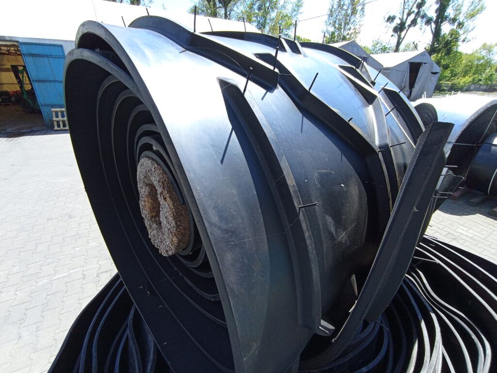 taśmy Wirtgen W150, W150CFi, W1000, W100, W100F, W1000F, W100Fi frezarki do asfaltu drogowe Ремені для дорожньої техніки Ремені Wirtgen W150 W1000